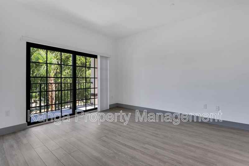 540 Ne 14th Ct #102 - Photo 6 of 16