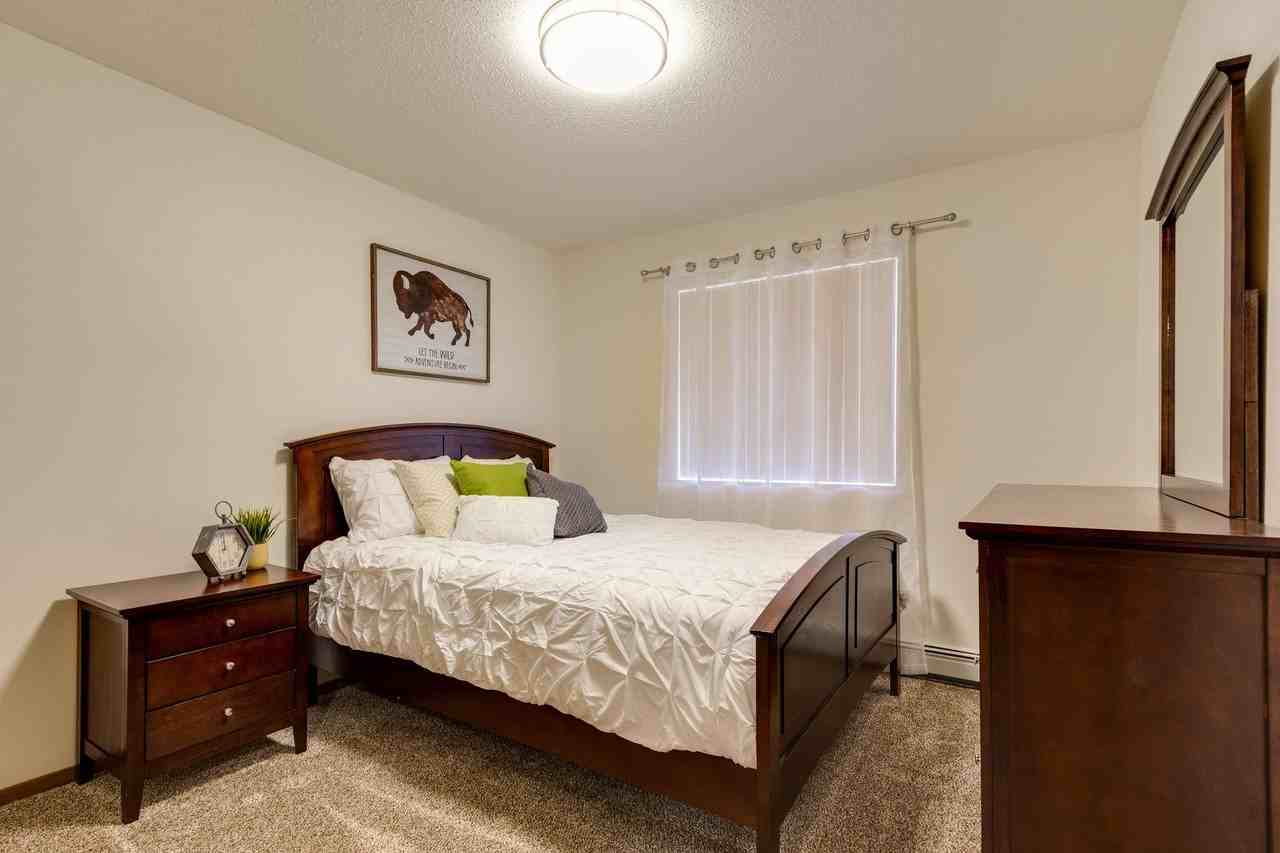 Dakota E & W Apartments - Photo 4 of 50