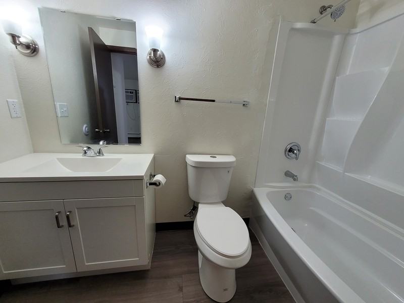 545 Spinnaker Ln - Photo 5 of 10