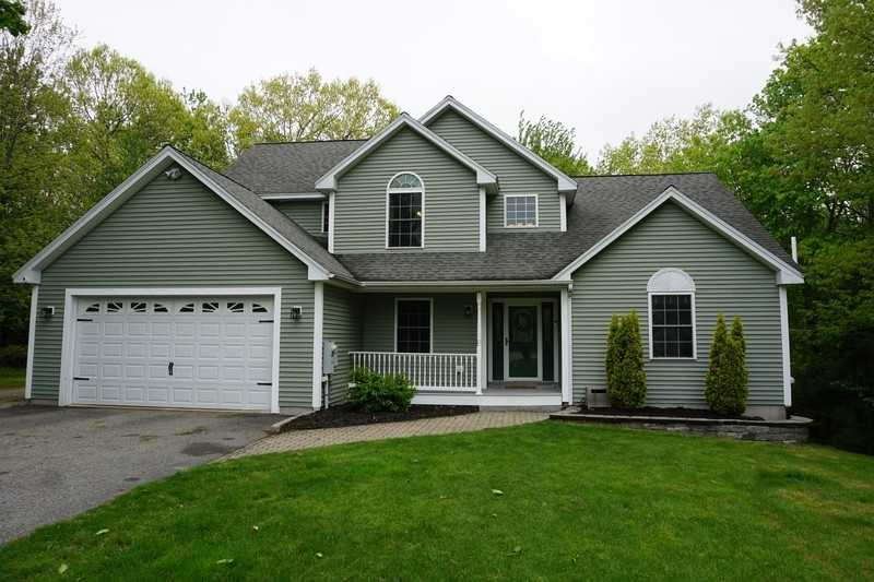 60 Rockwood Dr - Photo 2 of 50