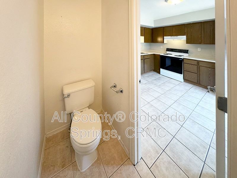 347 W Iowa Ave - Photo 7 of 21