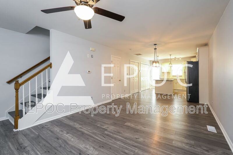 606 Spring Garden St - Photo 2 of 15