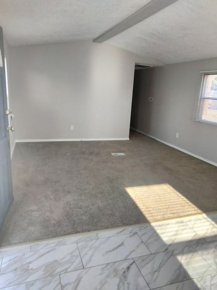 Welcome to Route 66 Apartments in Albuquerque, NM - Photo 3 of 14