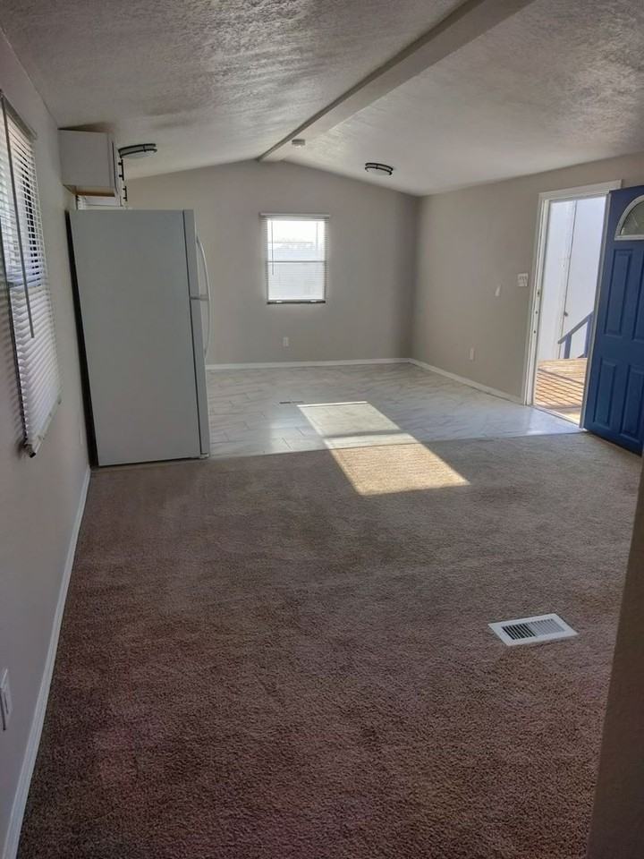 Welcome to Route 66 Apartments in Albuquerque, NM - Photo 4 of 14