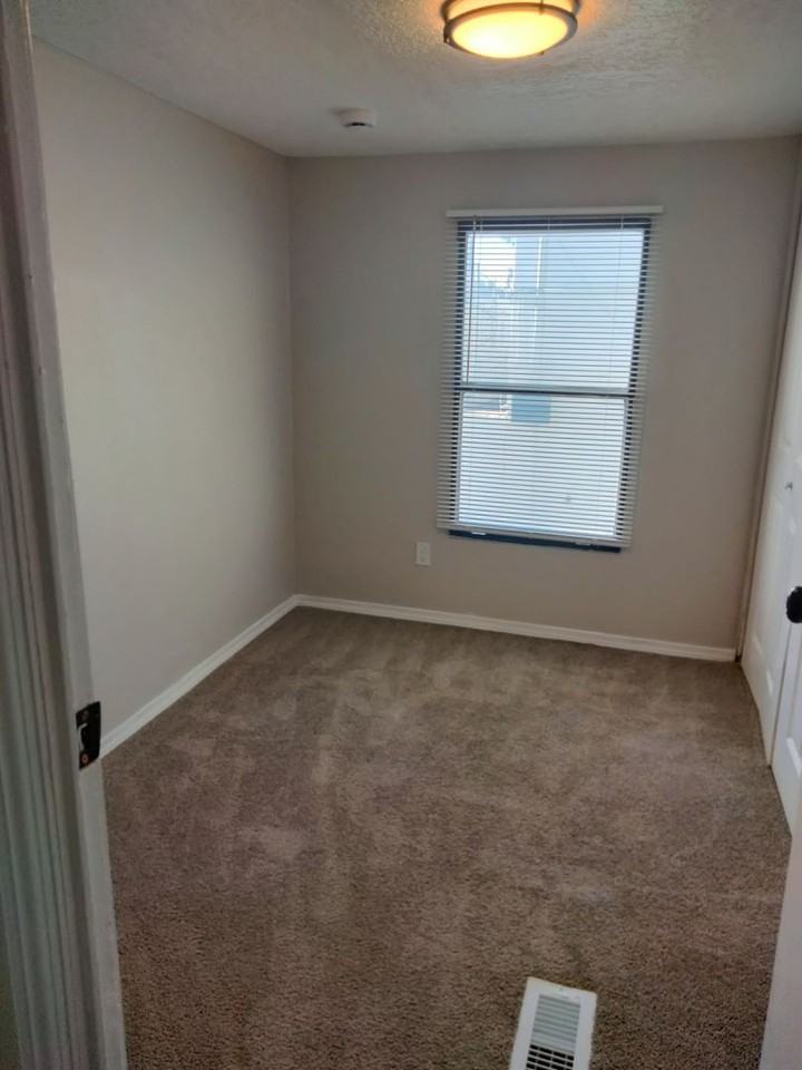 Welcome to Route 66 Apartments in Albuquerque, NM - Photo 6 of 14