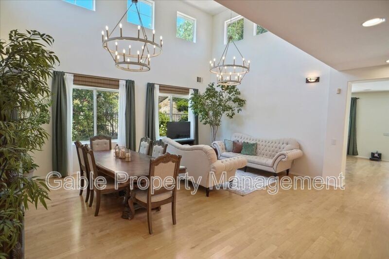 14289 Wrangell Ln - Photo 3 of 29