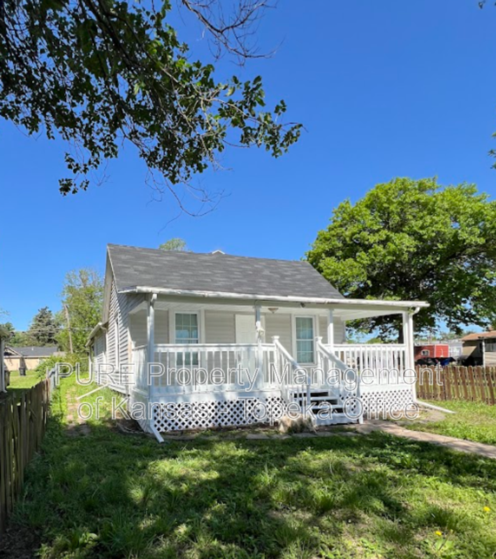 1021 Sw Woodward Ave - Photo 2 of 21