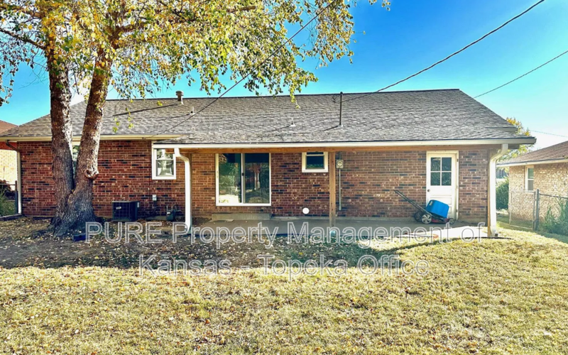 5216 Sw 33rd St - Photo 3 of 19