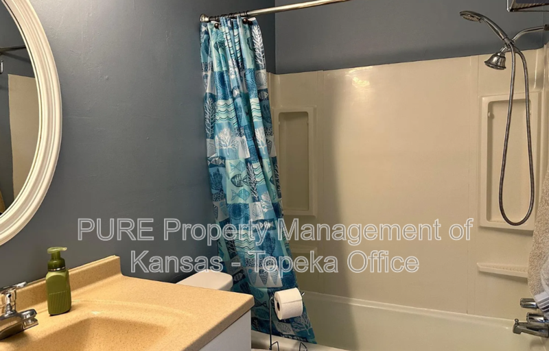 5216 Sw 33rd St - Photo 4 of 19