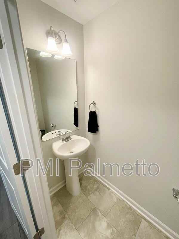 633 Wooster Dr - Photo 6 of 38