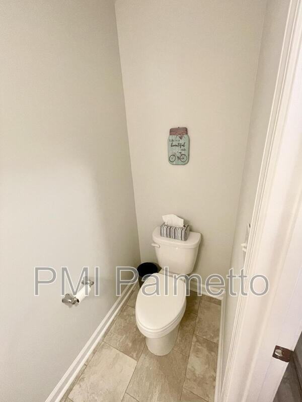 633 Wooster Dr - Photo 7 of 38