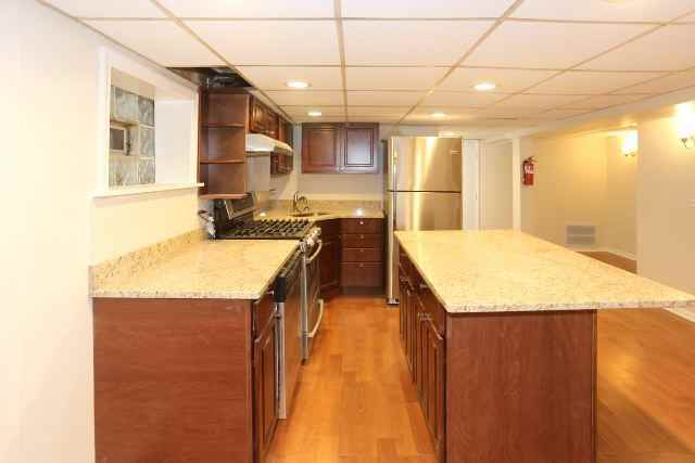 1473 W Erie St #G - Photo 2 of 18