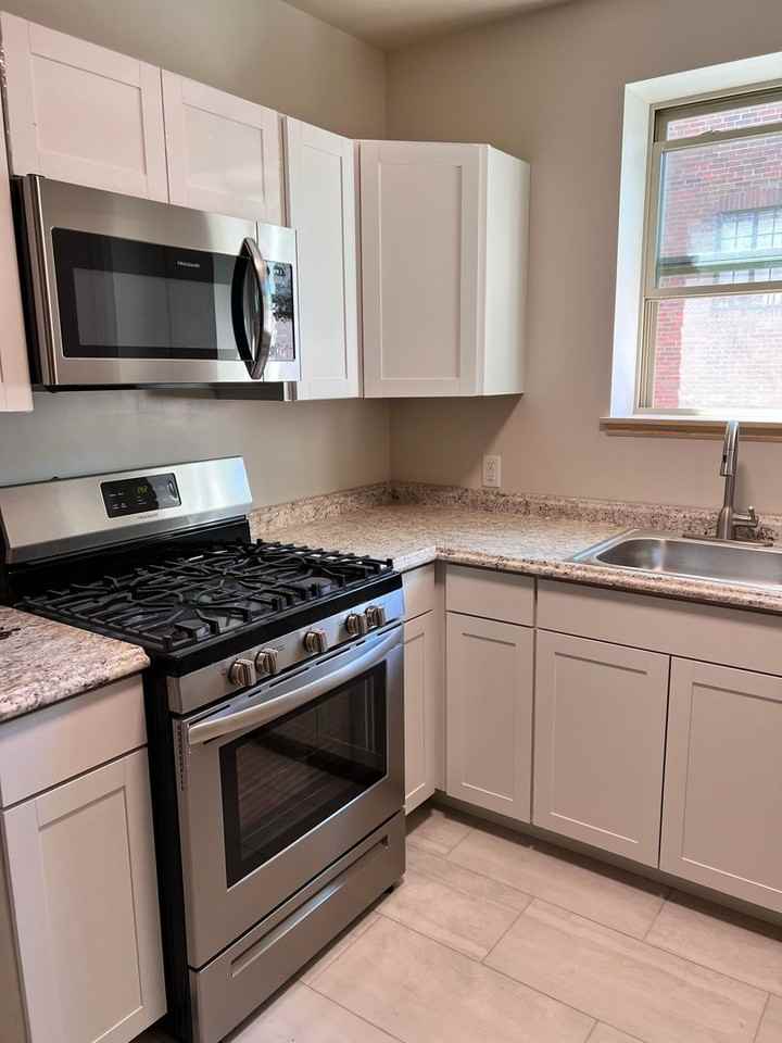 2558 Madison - Photo 2 of 50