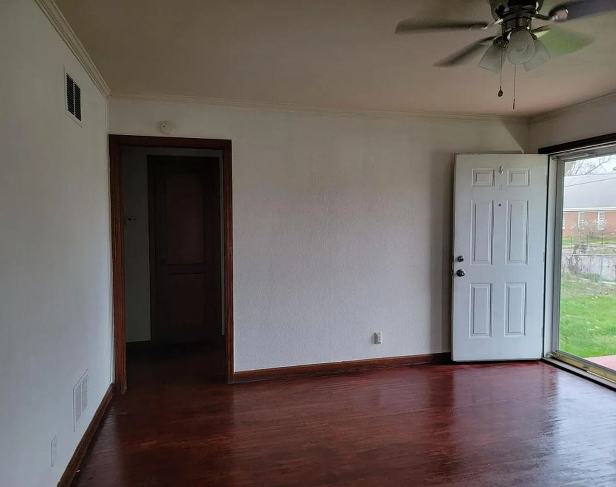 2001 Lodge Ave - Photo 3 of 7