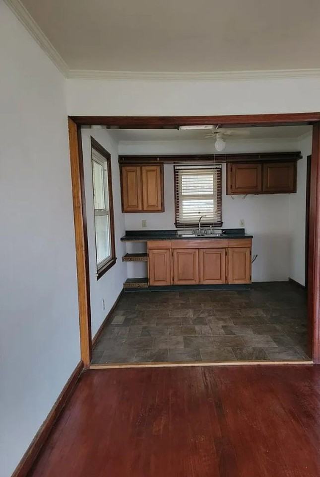 2001 Lodge Ave - Photo 5 of 7