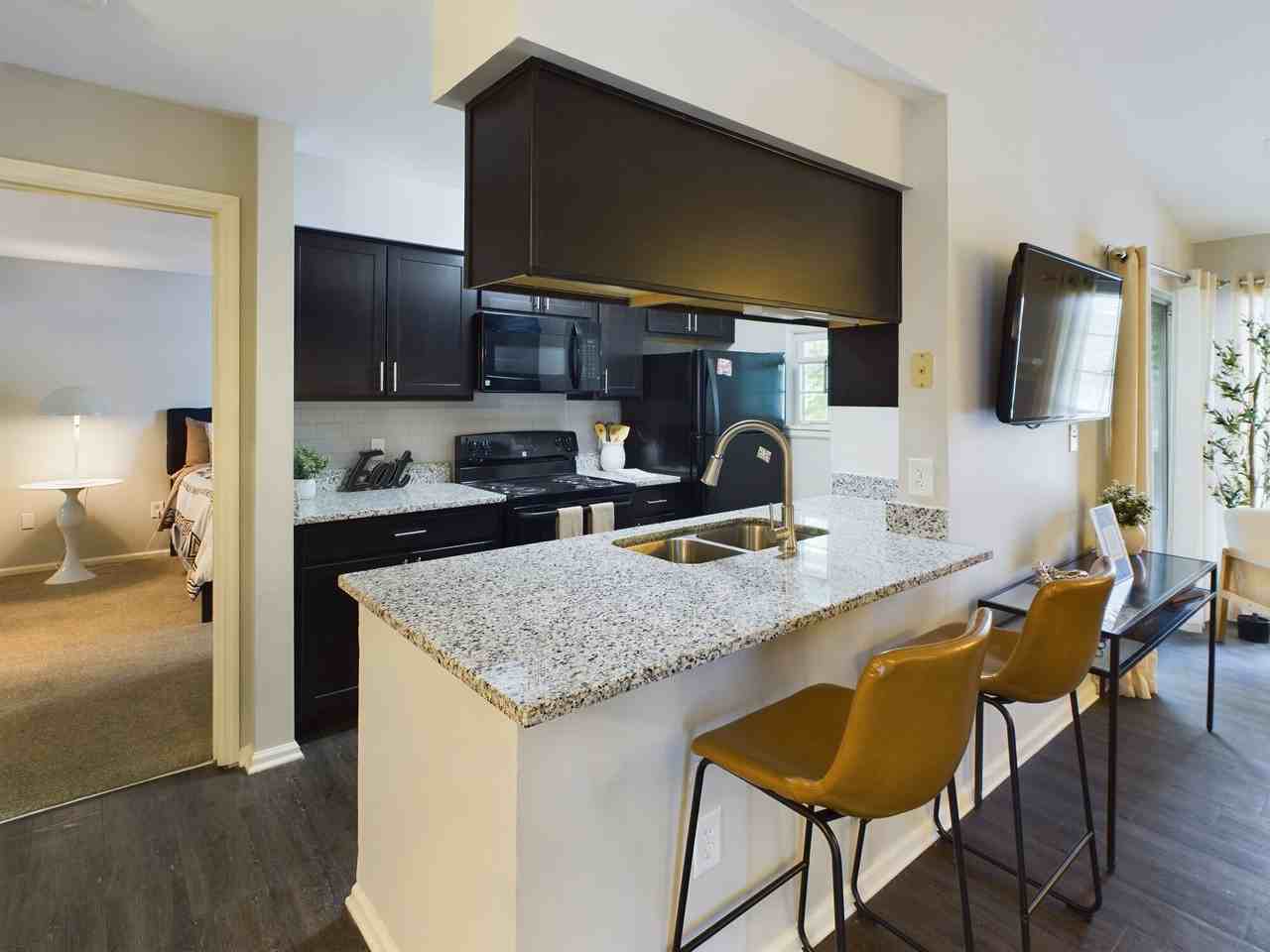 Lakeshore Apartments - Photo 5 of 135