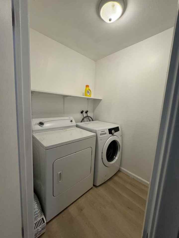 1060 Echo Rd #B - Photo 2 of 14