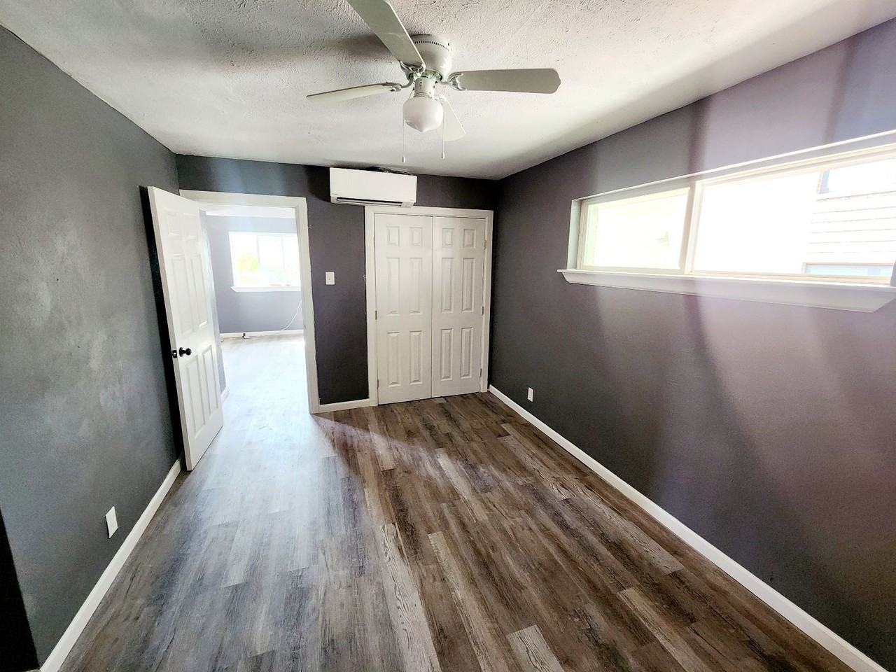 San Jacinto St - 4407 - Photo 4 of 15