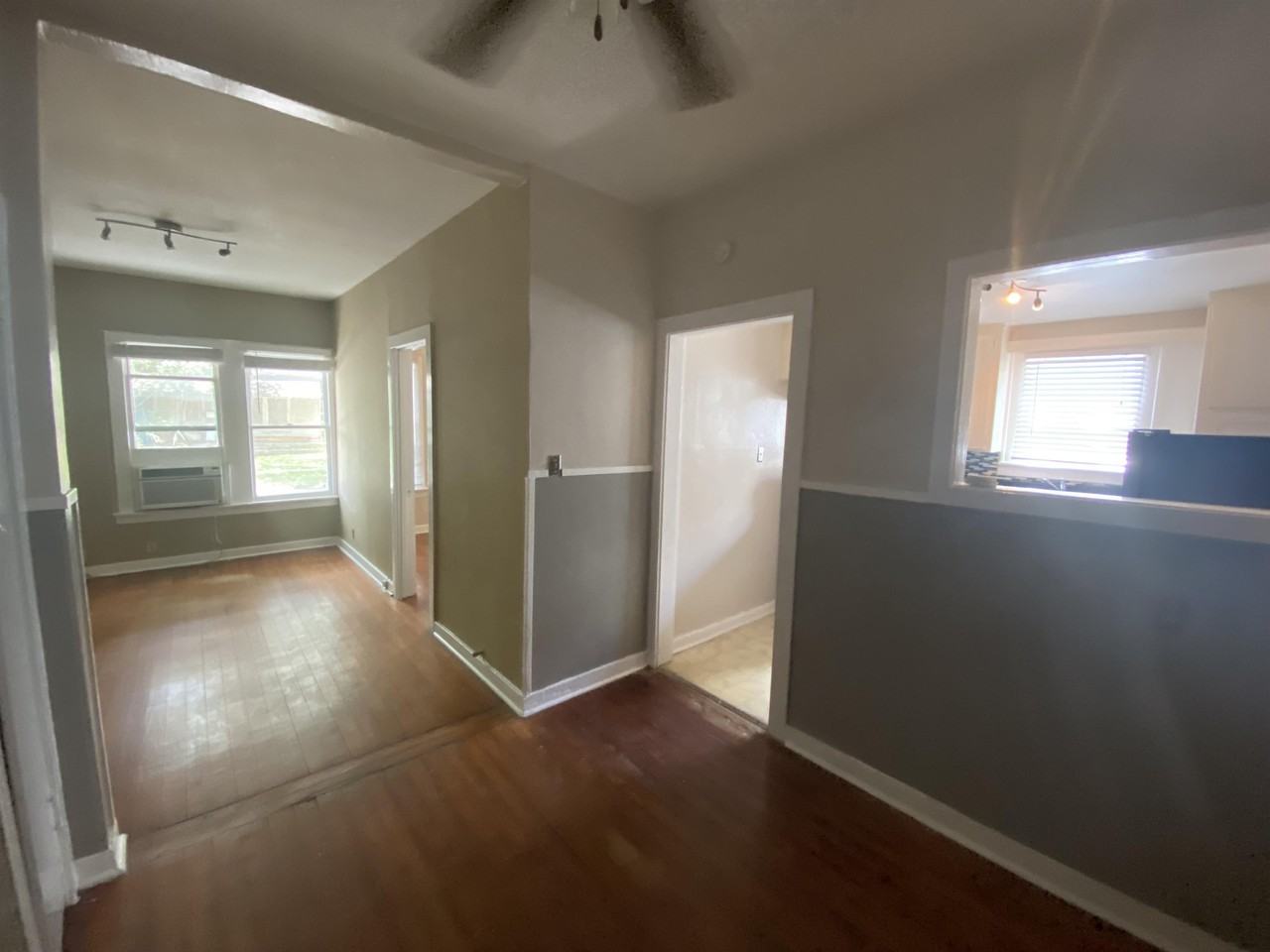 Taft (2014) - Photo 3 of 11