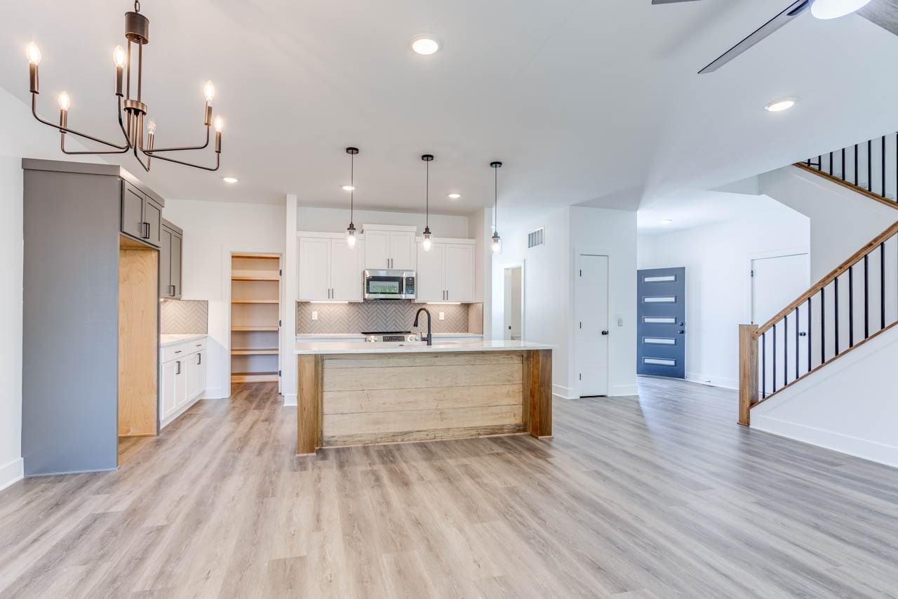 8537 West 37th Street North - Photo 5 of 30