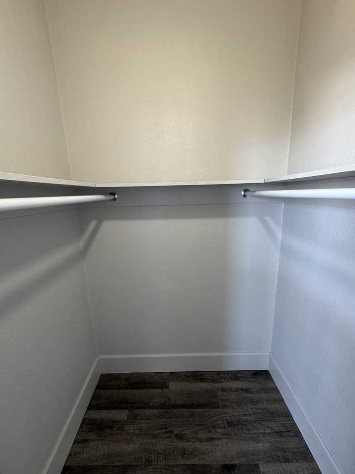 603 12th Street - Photo 5 of 11