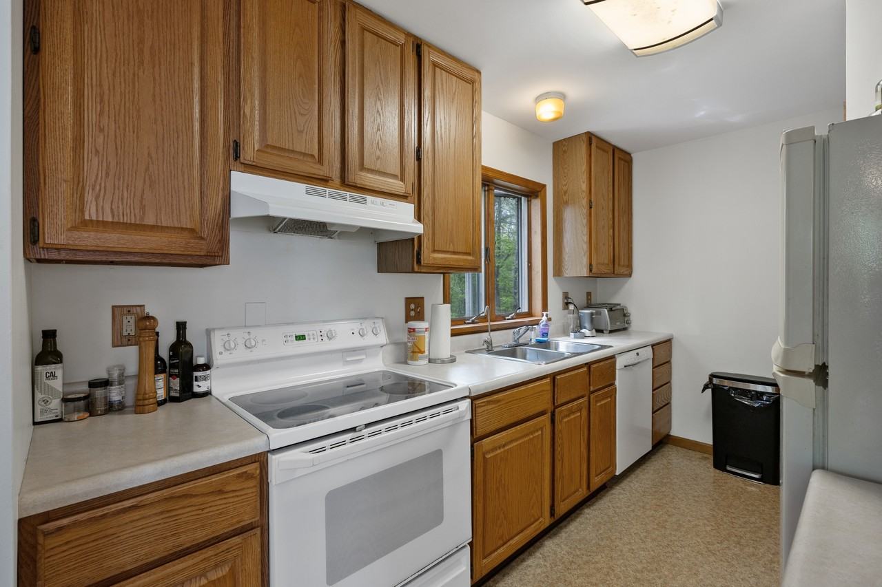 12 Lake Avenue-Malta - Photo 3 of 14