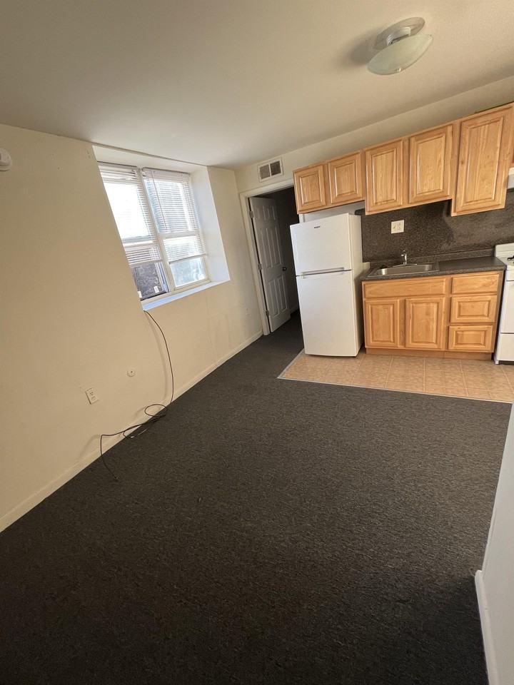 4522 Baker Street - Photo 2 of 8