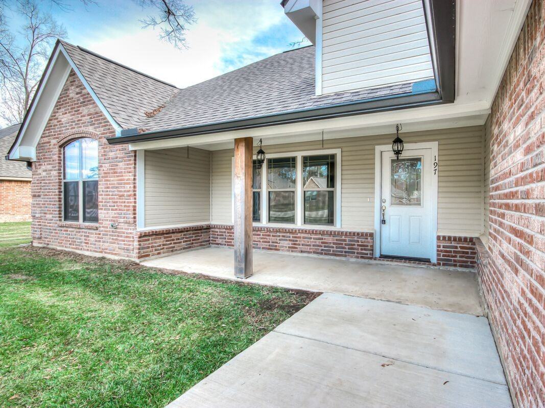 197 Bent Tree Loop - Photo 2 of 26