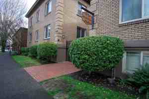 featured image of 1532 Ne 14th Ave #10