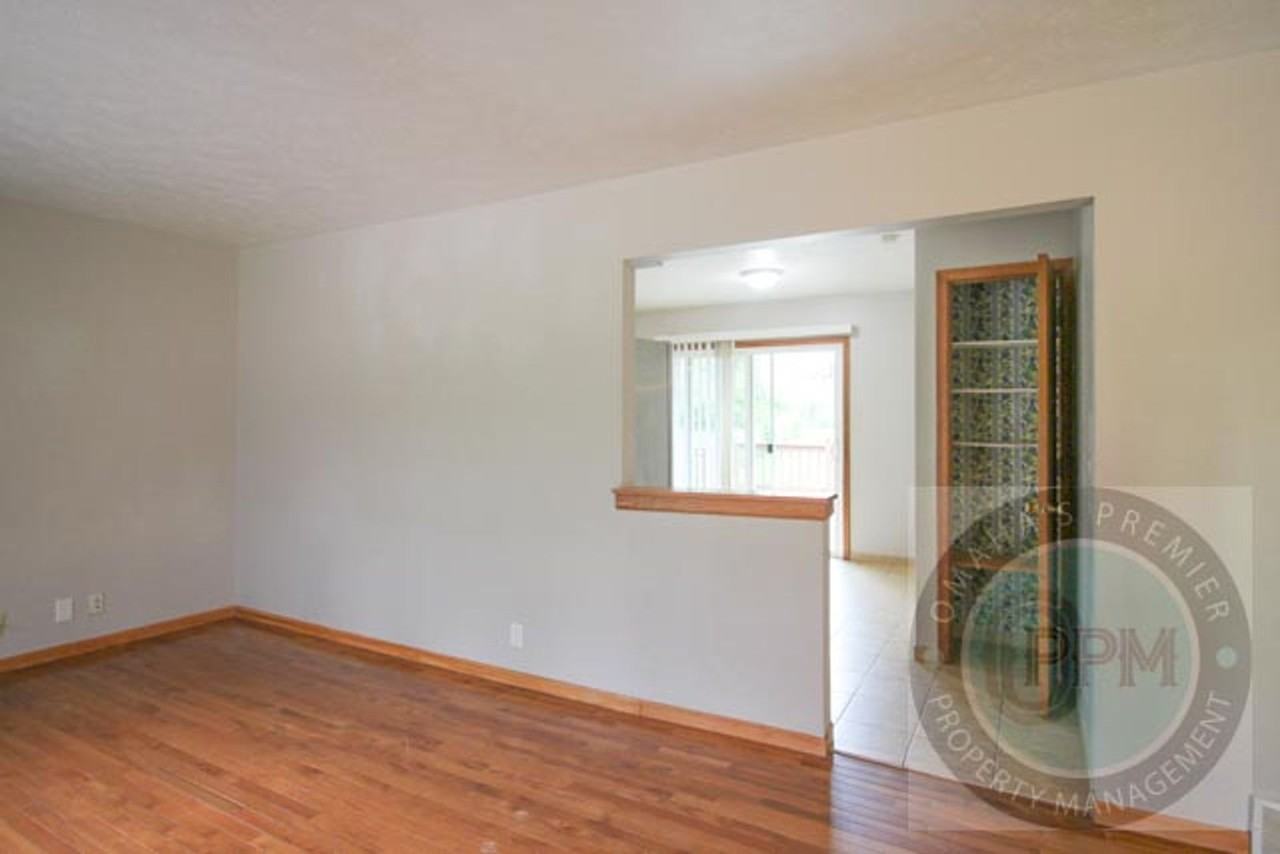 4244 N 93rd St - Photo 5 of 23