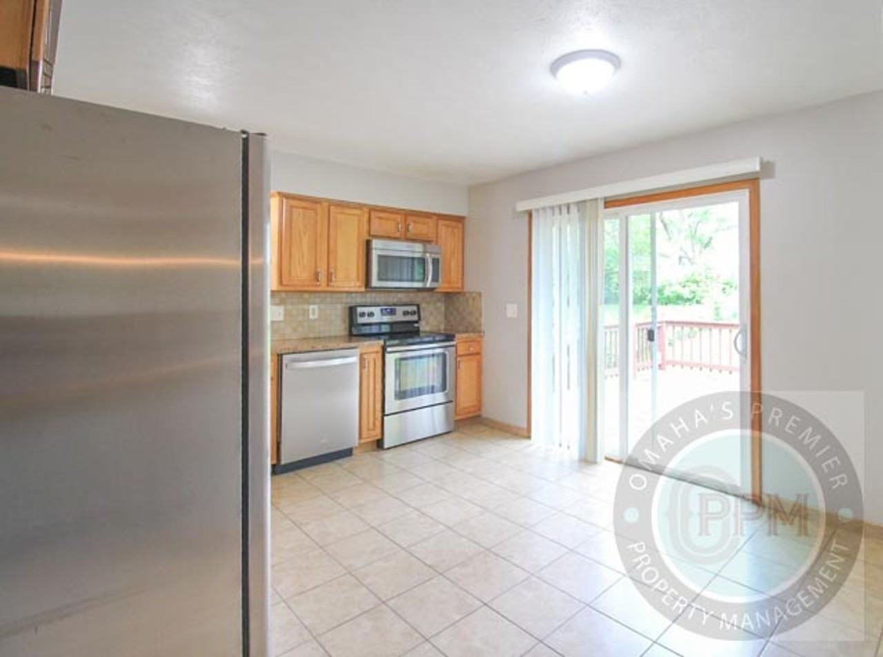 4244 N 93rd St - Photo 7 of 23