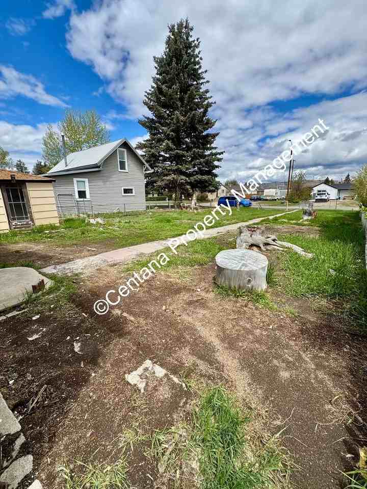 1640 Sampson St - Photo 4 of 23