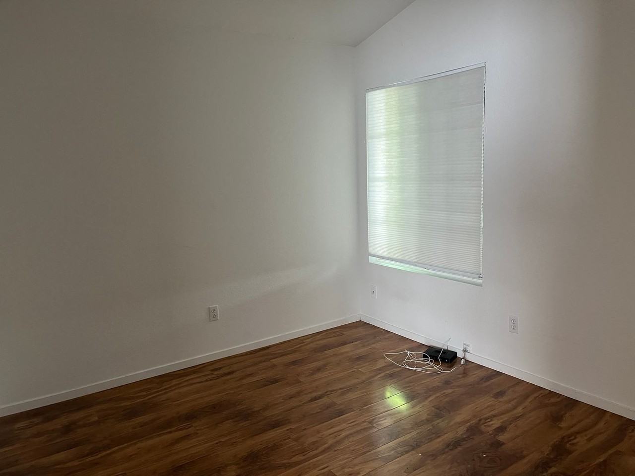 8180 Burloak Way - Photo 6 of 14