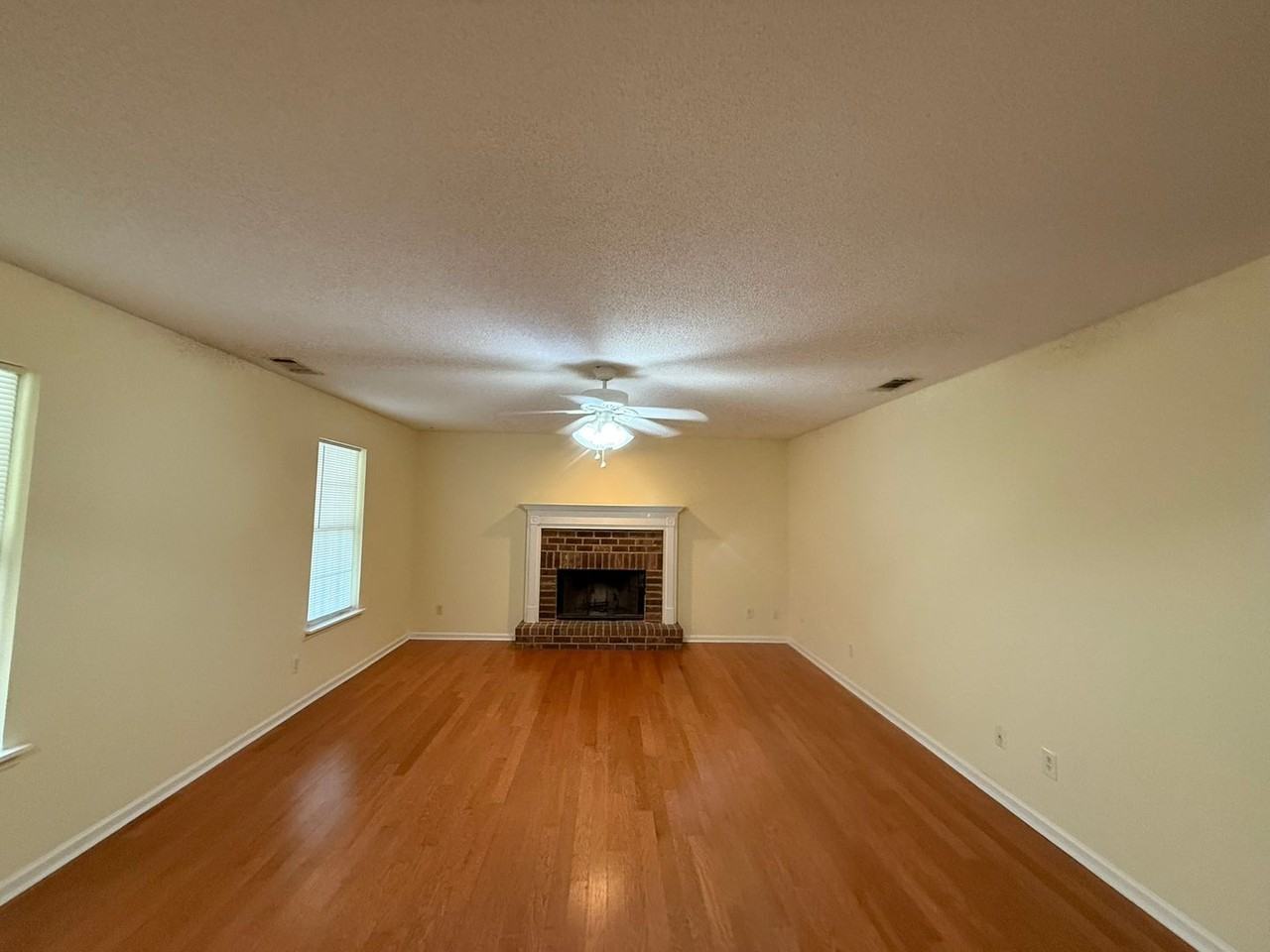 510 Whistlestop Cir - Photo 3 of 17