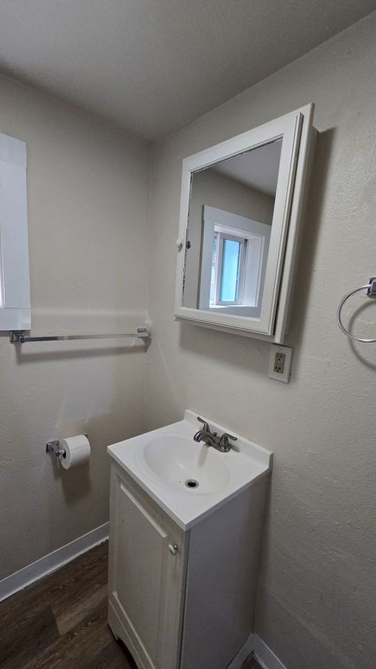 817 E 8th Ave - Photo 7 of 9