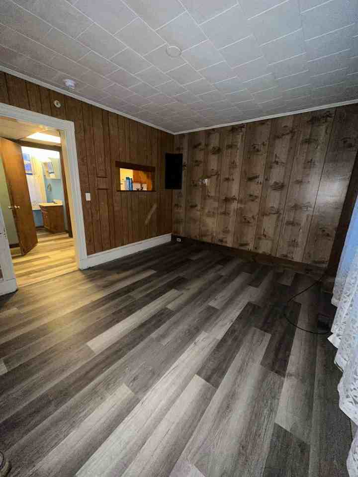 640 Main Road North - Photo 3 of 11