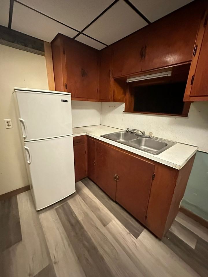 640 Main Road North - Photo 4 of 11