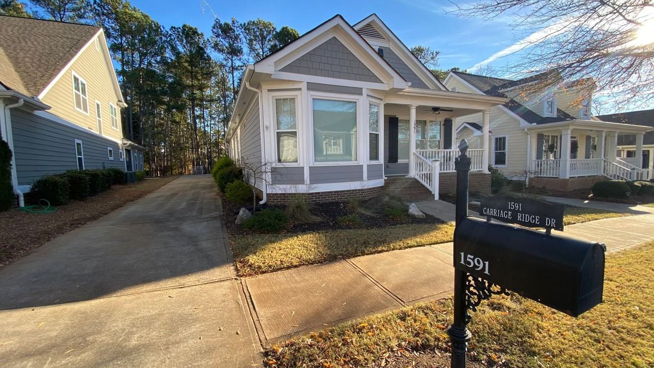 1591 Carriage Ridge Dr - Photo 2 of 29