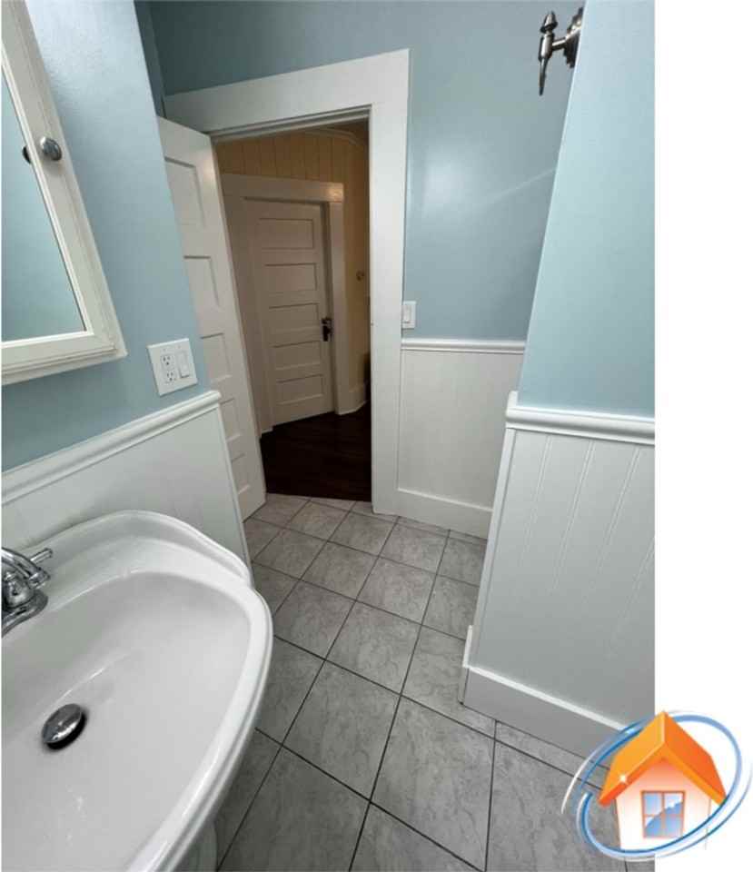 320 Main St - Photo 5 of 13