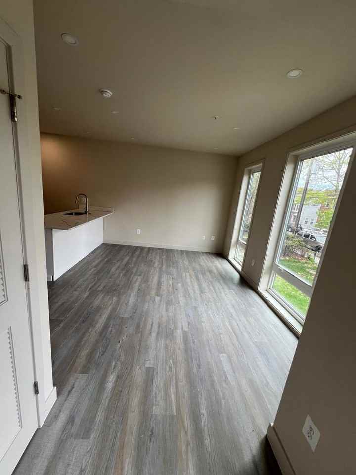 1949 Naylor Rd SE - Photo 2 of 5