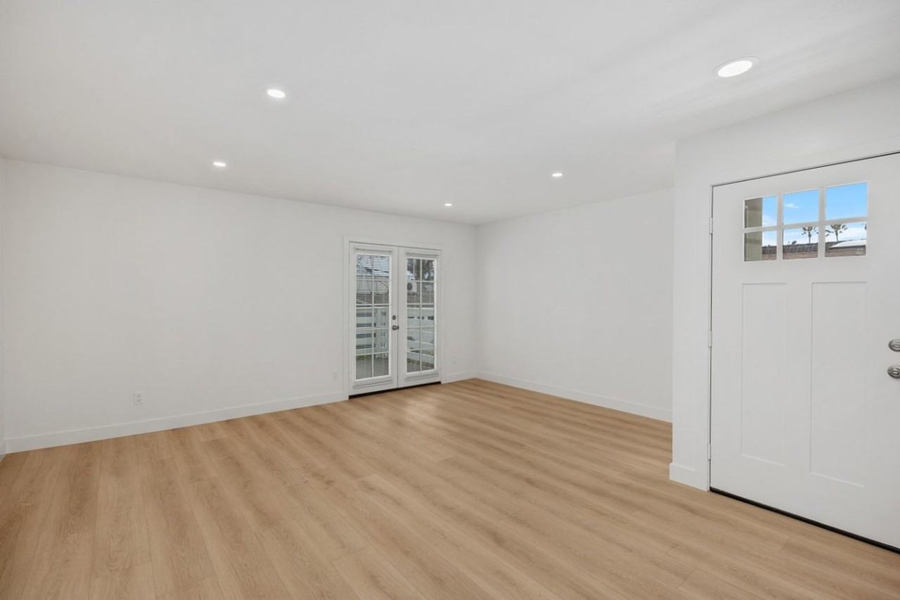 229 La Paloma - Photo 3 of 17