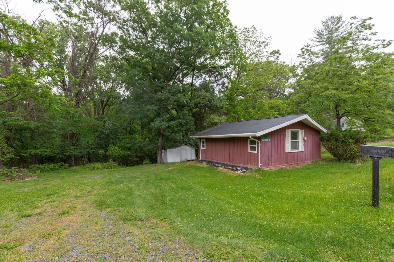 130 Greenwood Rd - Photo 2 of 18