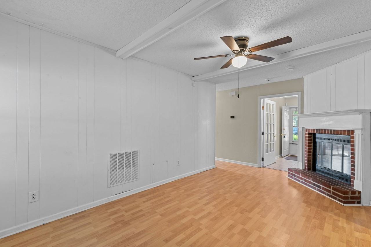 904 Scarlet Oak Ct N - Photo 7 of 29