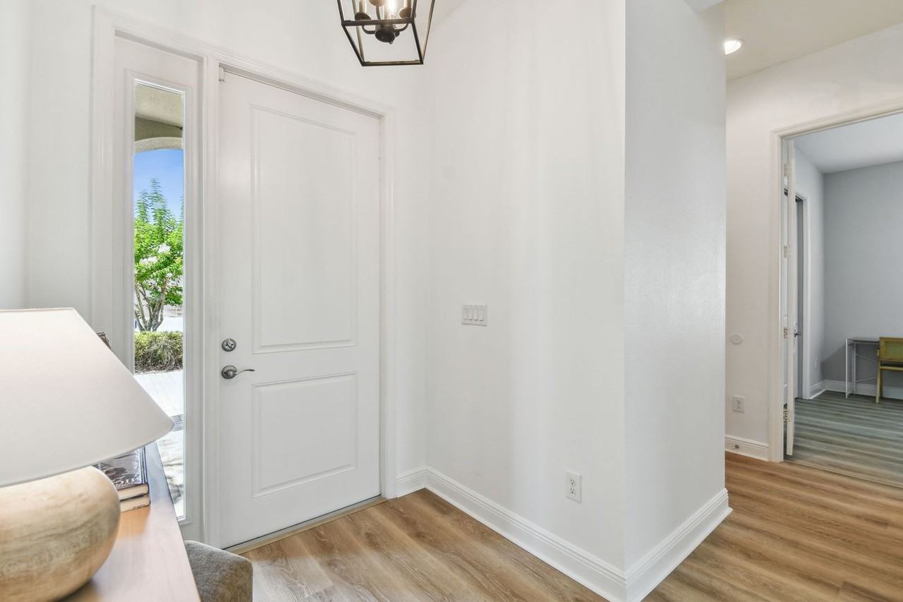 30471 Ceasar Park Dr - Photo 3 of 50