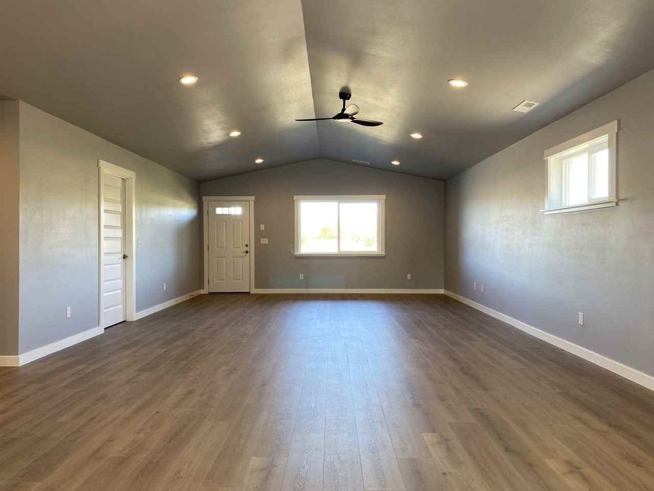 314 314 Dolly Lane - Photo 3 of 26