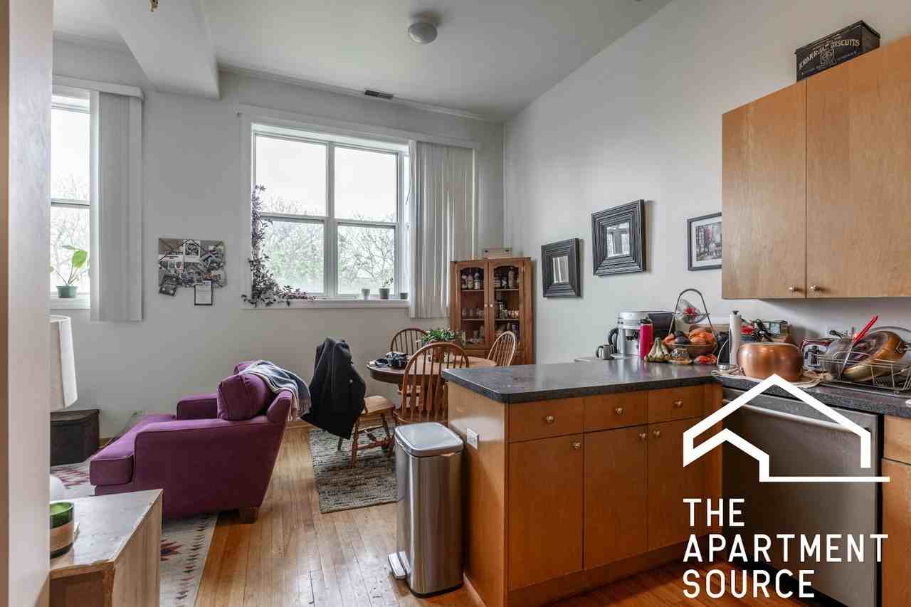 1446 North Leavitt Street, Unit 3F - Photo 2 of 14