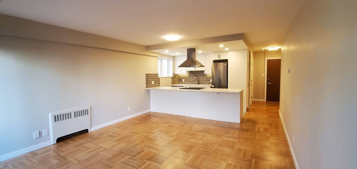 1872 Nelson Street #203