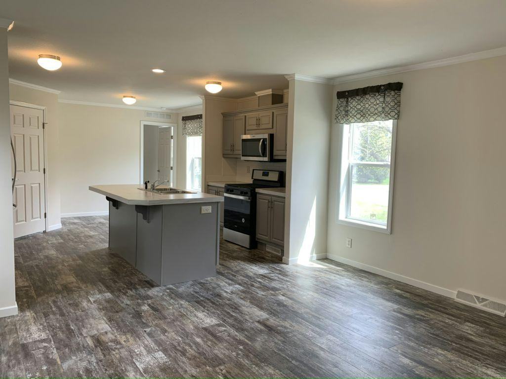 206 Atlantic Ln - Photo 3 of 27