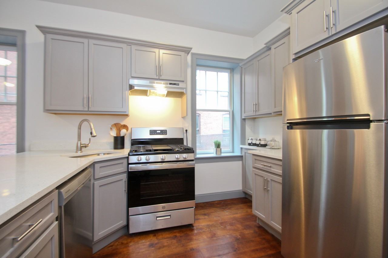 250 Lawrence St #252-3 - Photo 4 of 35