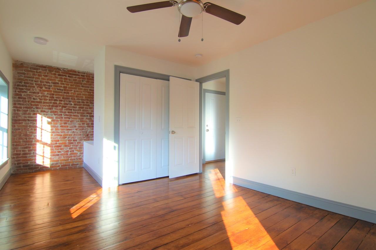 250 Lawrence St #252-3 - Photo 5 of 35